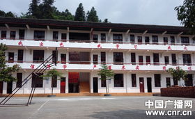 湖南靖州小学老师猥亵8名女童近3年 孩子仍存恐惧