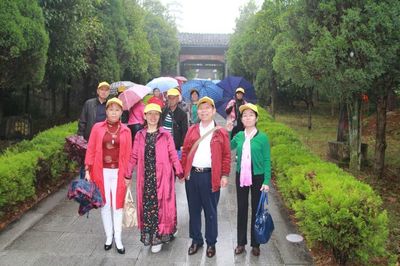 靖州一中七二届高中九排同学聚会