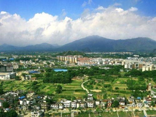 湖南到贵州在修建一条高速通道,途经6县市,预计今年通车