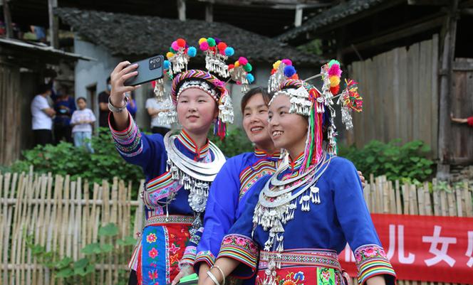 湖南靖州芦笙节 笙歌悠扬庆丰年