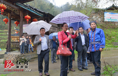 靖州党员干部深入基层践行群众路线